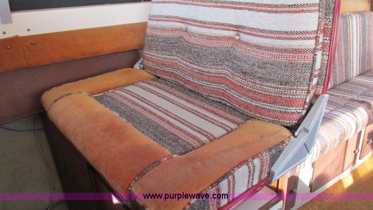 image for item I3115 1979 Bayliner Victoria 2750 boat