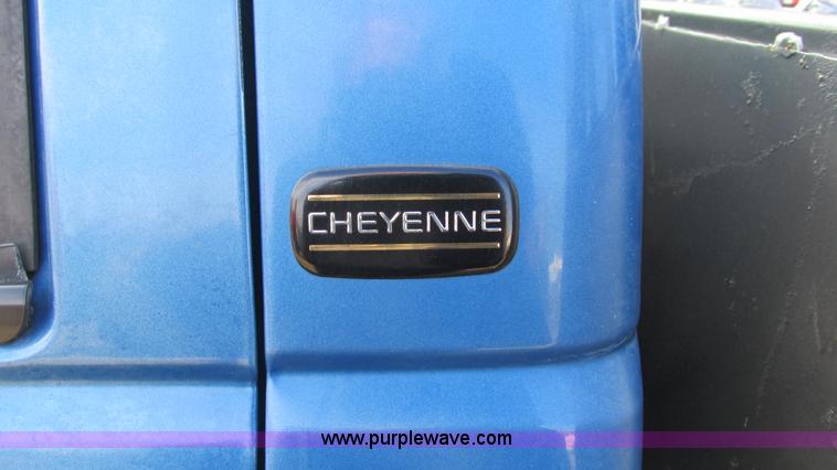 image for item I3117 1997 Chevrolet 3500 flatbed truck