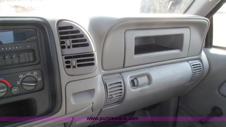 image for item I3117 1997 Chevrolet 3500 flatbed truck