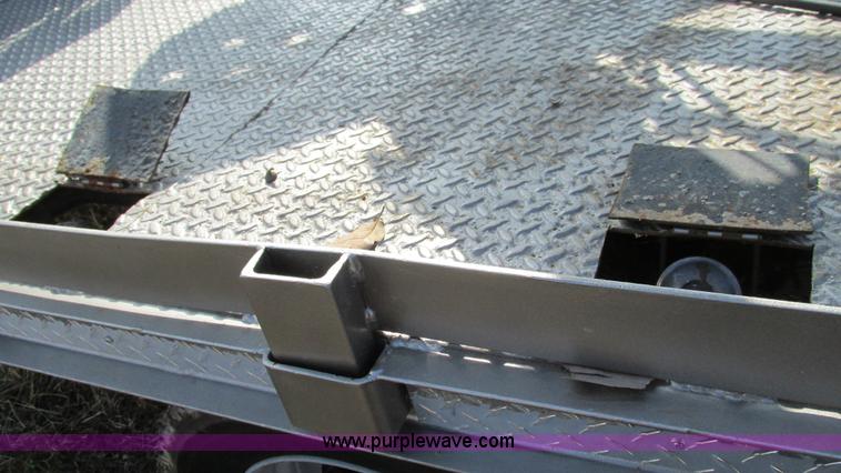 image for item I3117 1997 Chevrolet 3500 flatbed truck