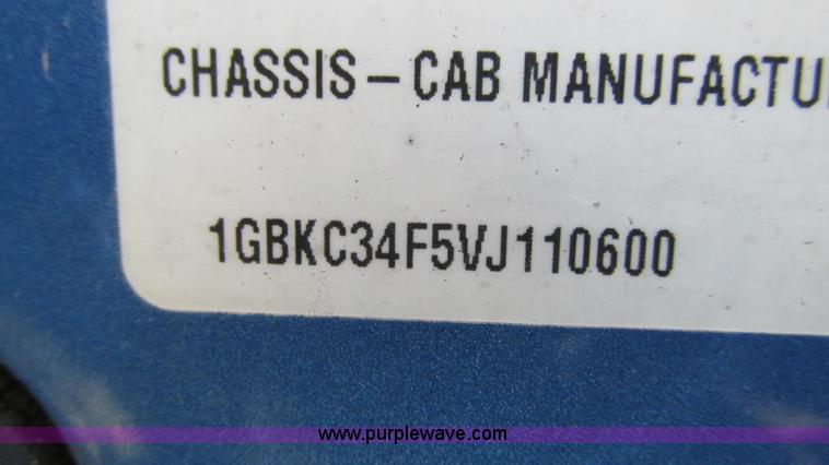 image for item I3117 1997 Chevrolet 3500 flatbed truck