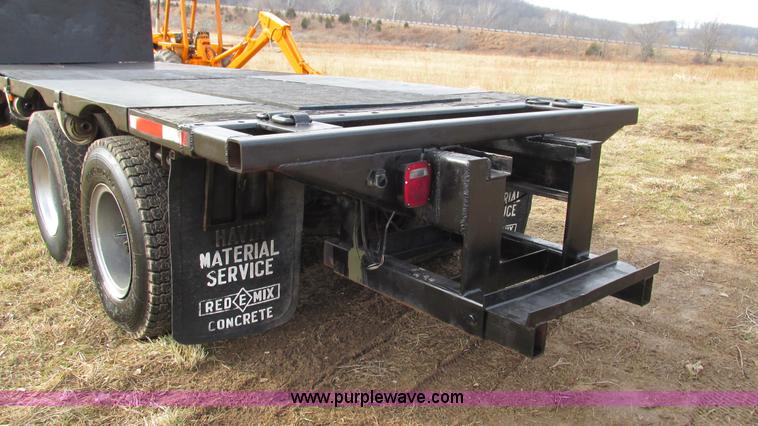 image for item I3120 1987 Mack DM686S flatbed truck