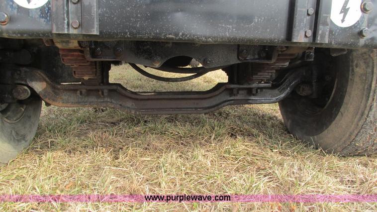 image for item I3120 1987 Mack DM686S flatbed truck