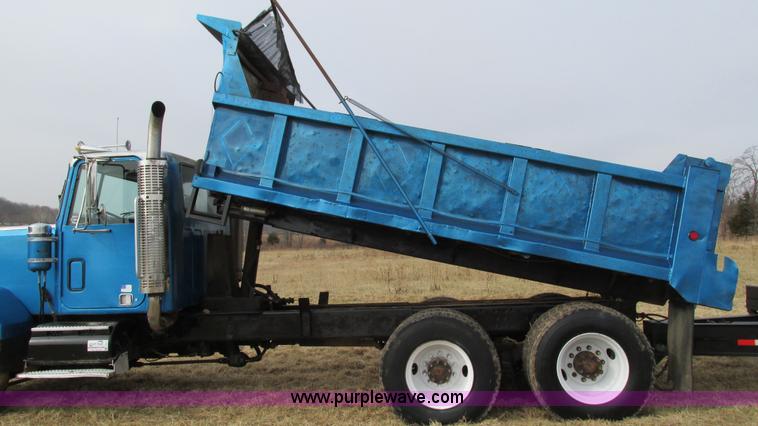 image for item I3123 1979 Chevrolet Bison dump truck