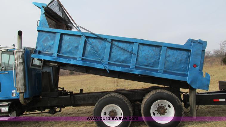 image for item I3123 1979 Chevrolet Bison dump truck