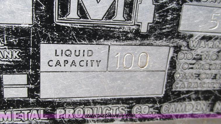 image for item I3123 1979 Chevrolet Bison dump truck