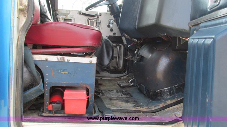 image for item I3123 1979 Chevrolet Bison dump truck