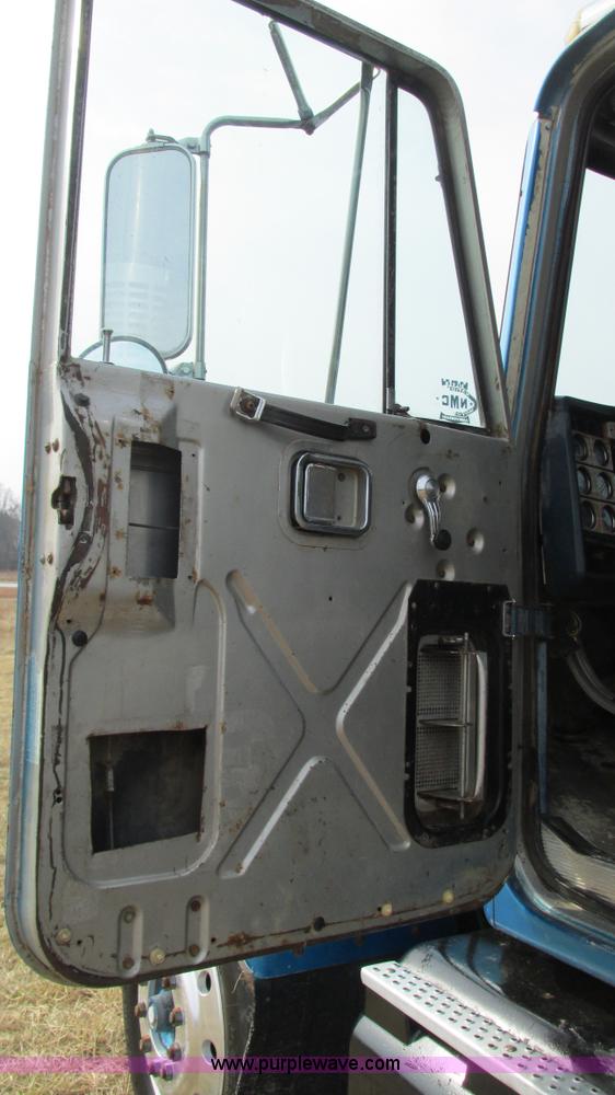 image for item I3123 1979 Chevrolet Bison dump truck