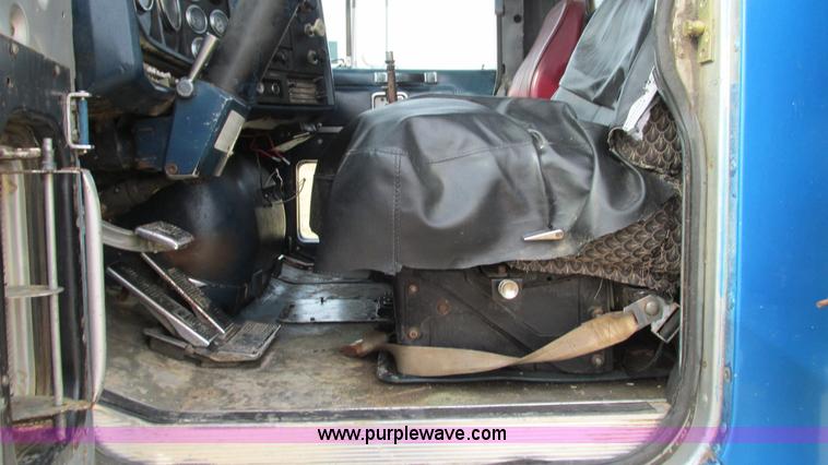 image for item I3123 1979 Chevrolet Bison dump truck