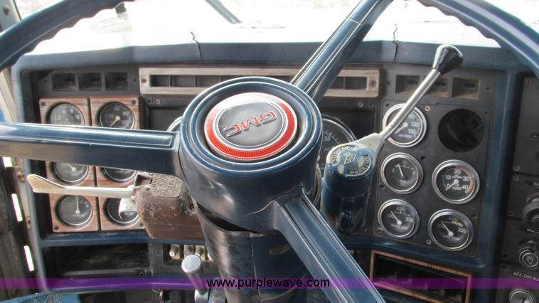 image for item I3123 1979 Chevrolet Bison dump truck