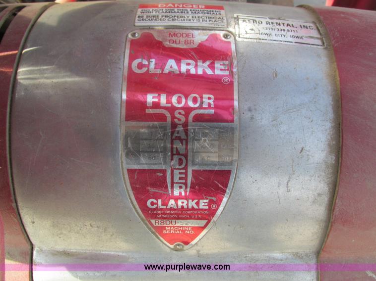 image for item I4071 Assorted tools