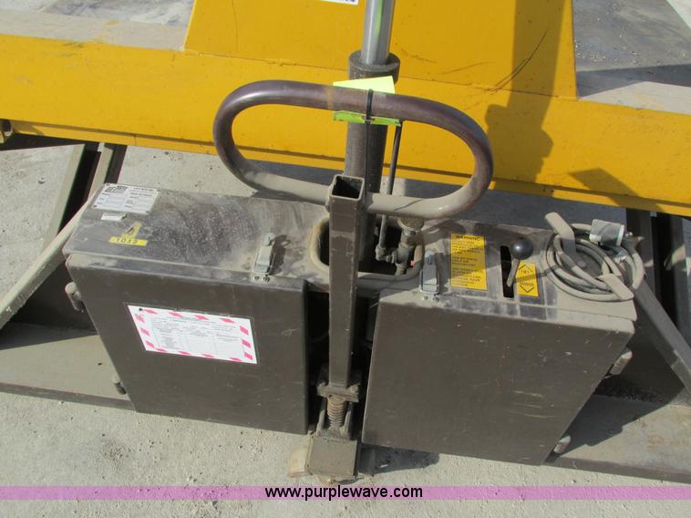 image for item I4080 Lift Rite H25E work table