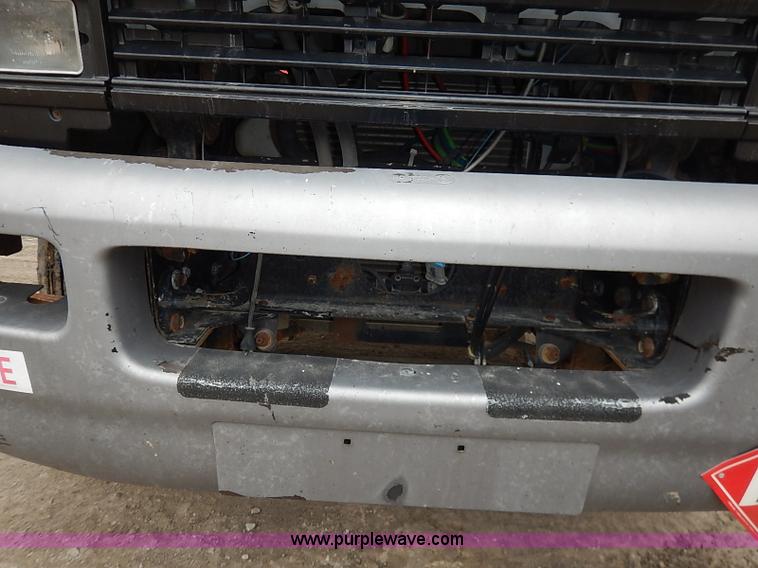 image for item I5082 1998 Chevrolet T7500 propane delivery truck