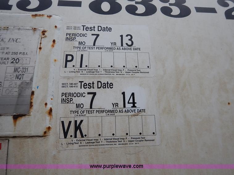 image for item I5082 1998 Chevrolet T7500 propane delivery truck