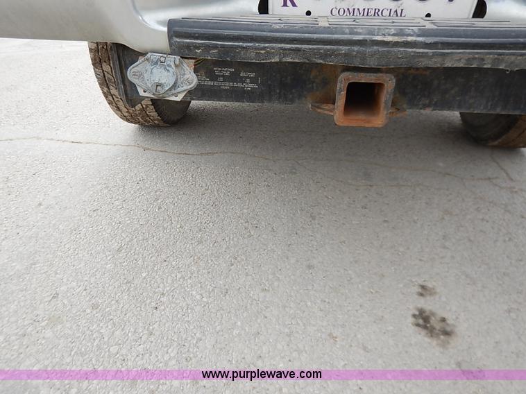 image for item I5083 2000 Chevrolet 2500 LS pickup truck