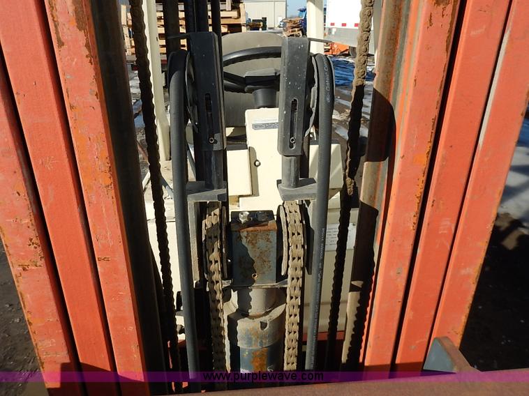 image for item I5114 Nissan 35 forklift