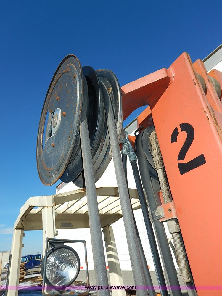 image for item I5114 Nissan 35 forklift