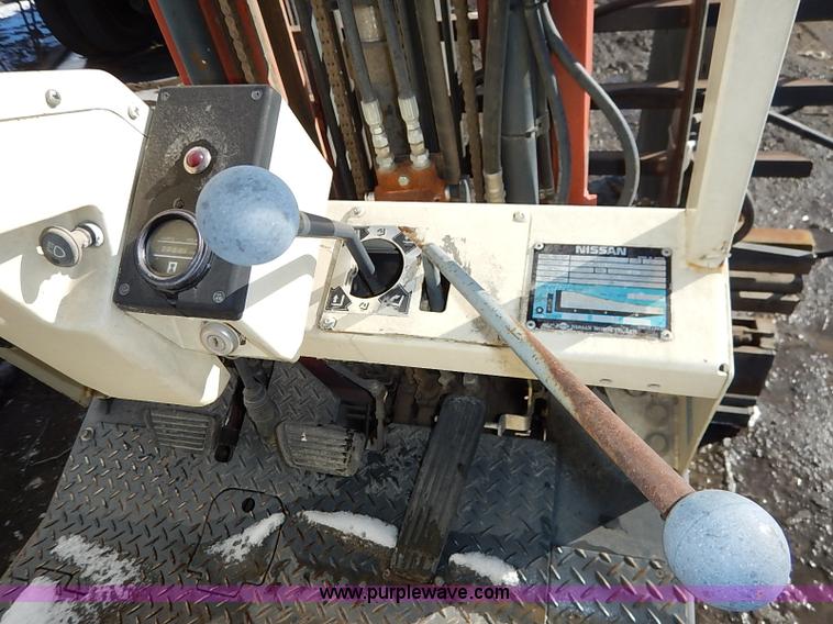 image for item I5114 Nissan 35 forklift