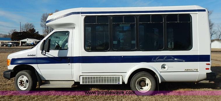 image for item I5122 2007 Ford E350 Super Duty El Dorado Aerolite van