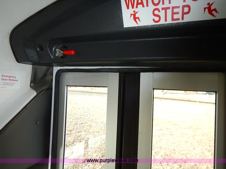 image for item I5122 2007 Ford E350 Super Duty El Dorado Aerolite van