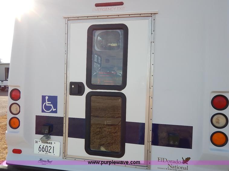 image for item I5122 2007 Ford E350 Super Duty El Dorado Aerolite van