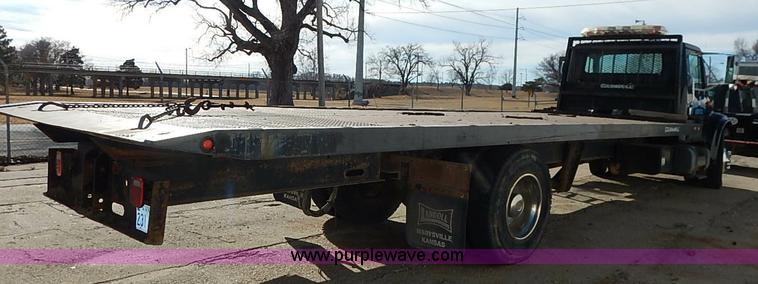 image for item I5126 1991 International 4700 tow truck