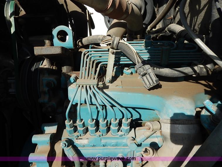 image for item I5126 1991 International 4700 tow truck