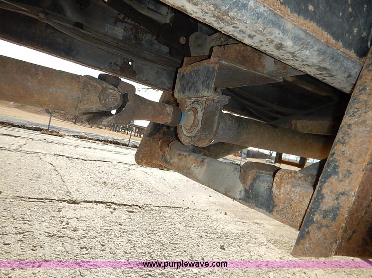 image for item I5126 1991 International 4700 tow truck