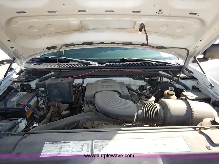 image for item I5132 1998 Ford F150 XL SuperCab pickup truck