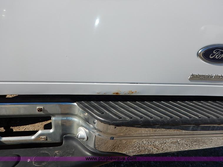 image for item I5132 1998 Ford F150 XL SuperCab pickup truck