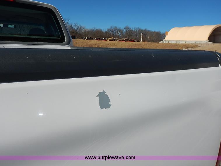 image for item I5132 1998 Ford F150 XL SuperCab pickup truck