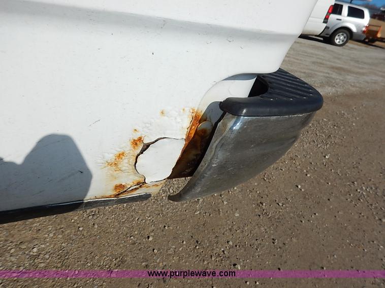 image for item I5132 1998 Ford F150 XL SuperCab pickup truck