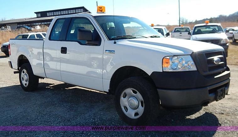 image for item I5135 2008 Ford F150 XL SuperCab pickup truck