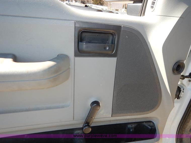 image for item I5135 2008 Ford F150 XL SuperCab pickup truck