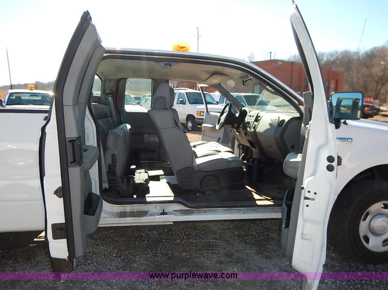 image for item I5135 2008 Ford F150 XL SuperCab pickup truck