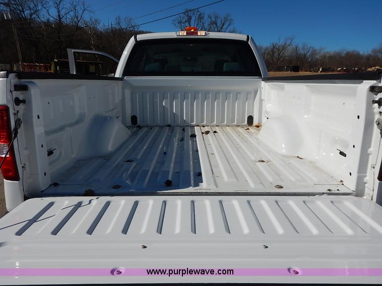 image for item I5135 2008 Ford F150 XL SuperCab pickup truck