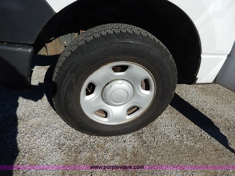 image for item I5136 2007 Ford F150 XL SuperCab pickup truck