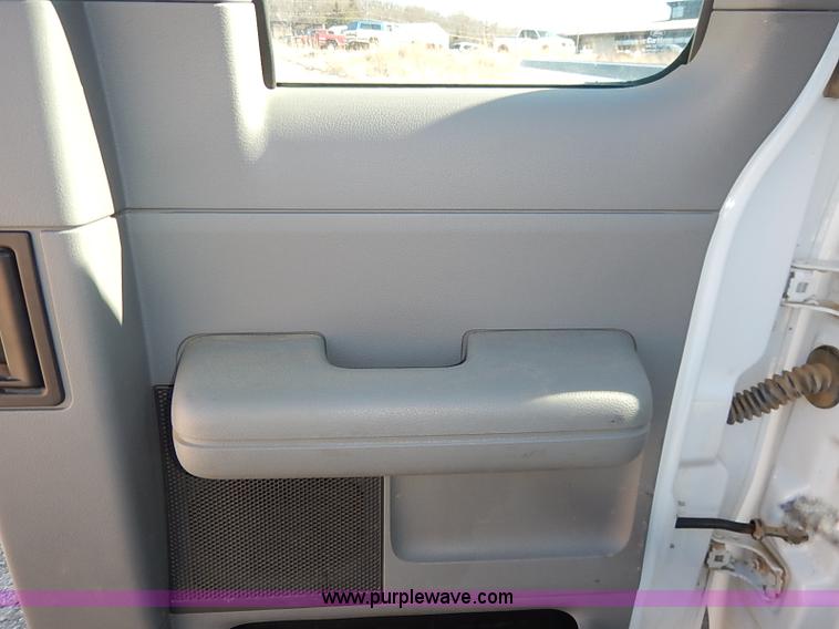 image for item I5136 2007 Ford F150 XL SuperCab pickup truck