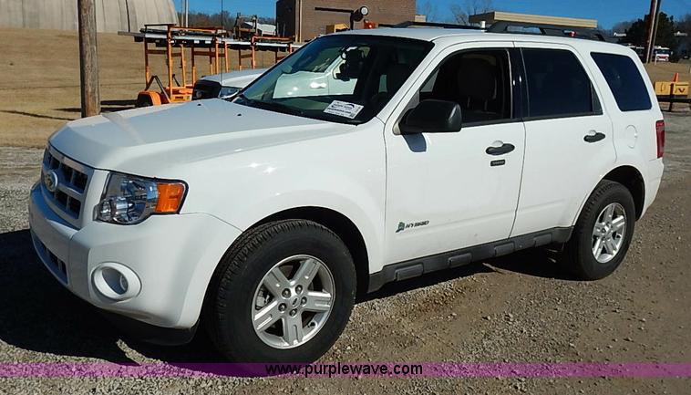 image for item I5137 2012 Ford Escape Hybrid SUV