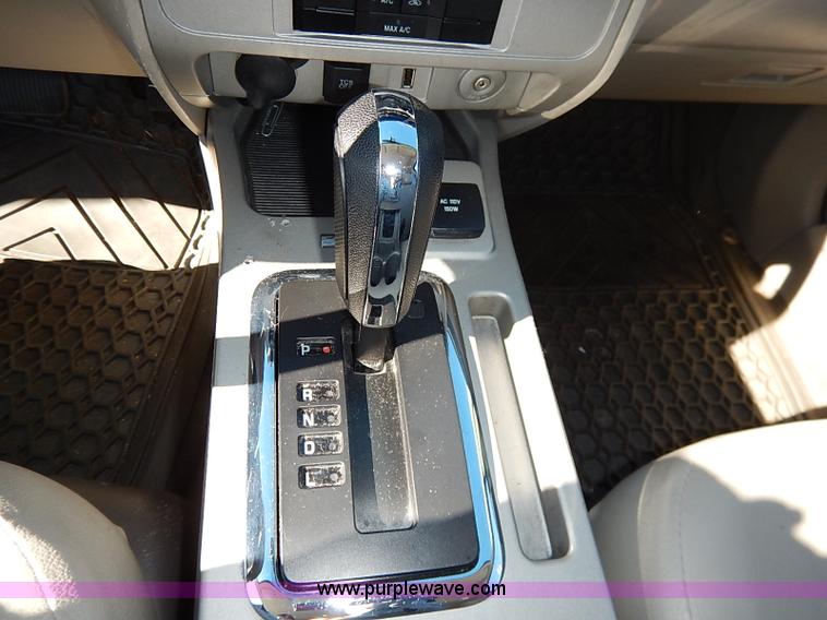 image for item I5137 2012 Ford Escape Hybrid SUV