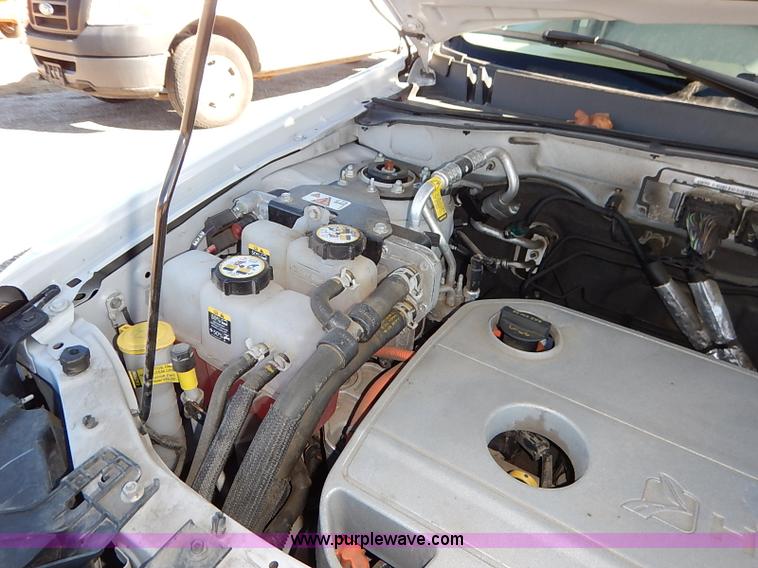 image for item I5137 2012 Ford Escape Hybrid SUV