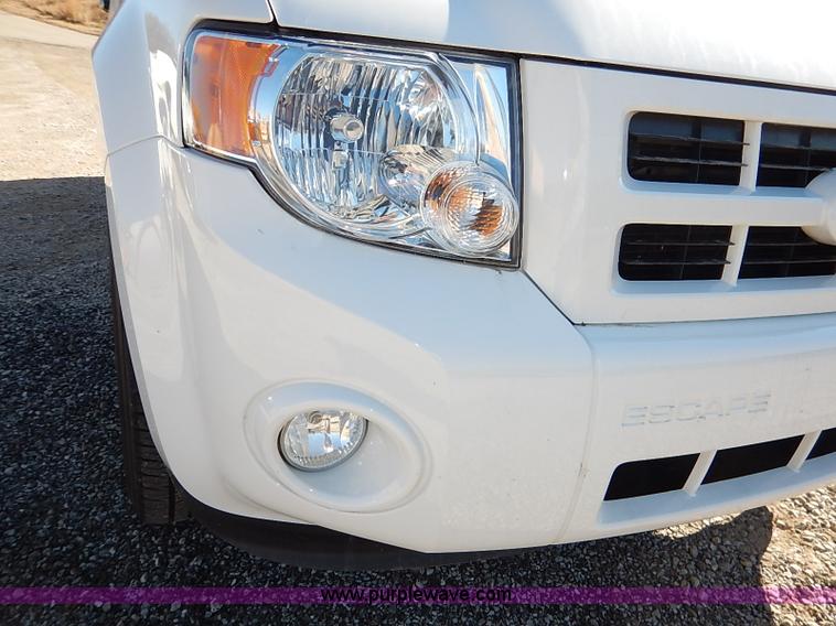 image for item I5137 2012 Ford Escape Hybrid SUV