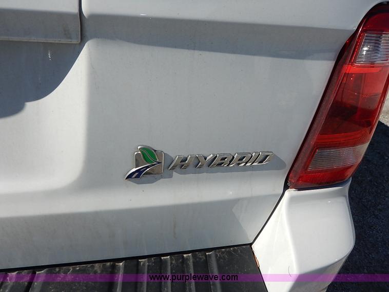 image for item I5137 2012 Ford Escape Hybrid SUV