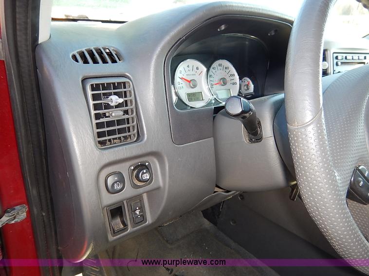 image for item I5138 2005 Ford Escape Hybrid SUV