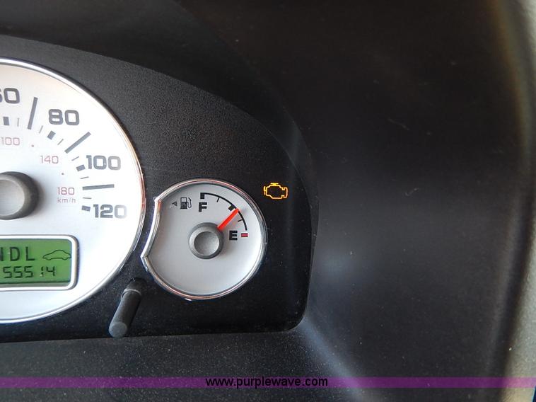 image for item I5138 2005 Ford Escape Hybrid SUV