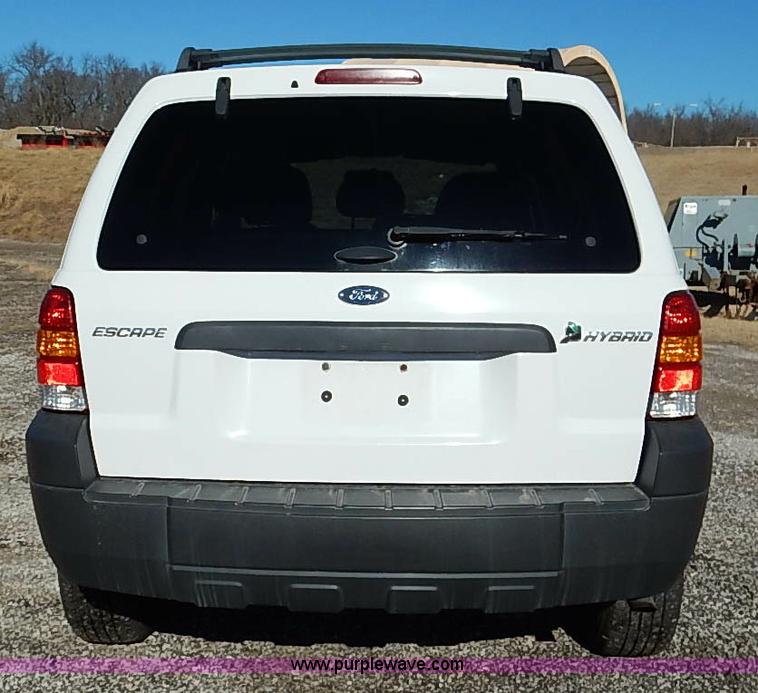 image for item I5139 2005 Ford Escape Hybrid SUV