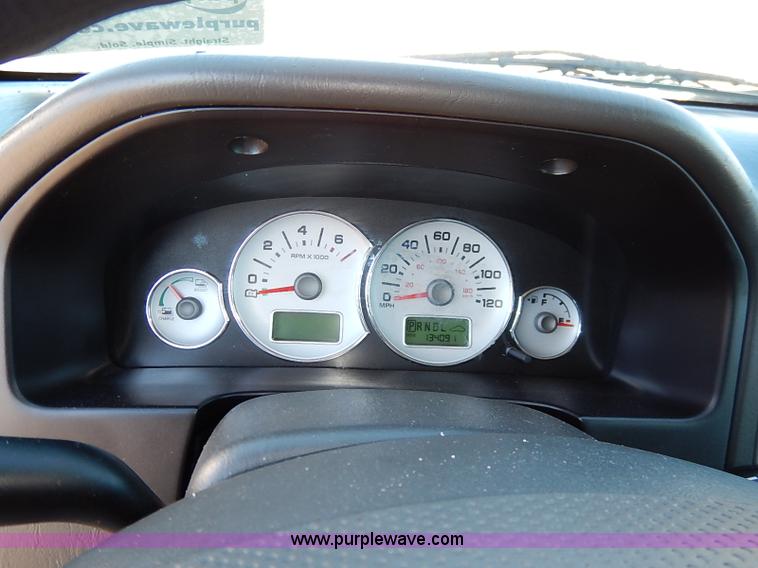 image for item I5139 2005 Ford Escape Hybrid SUV