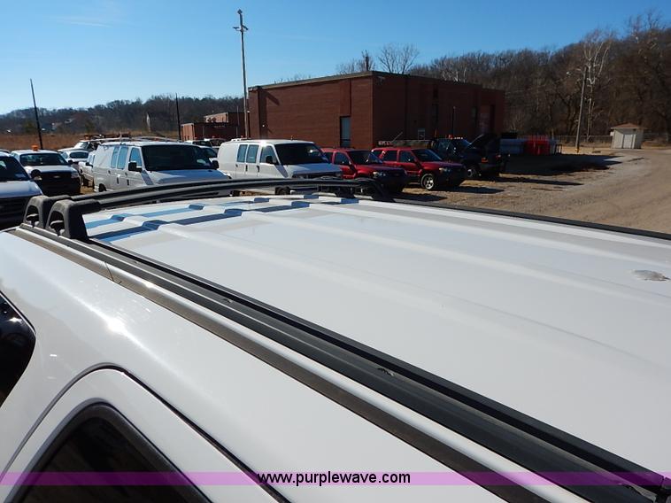 image for item I5139 2005 Ford Escape Hybrid SUV