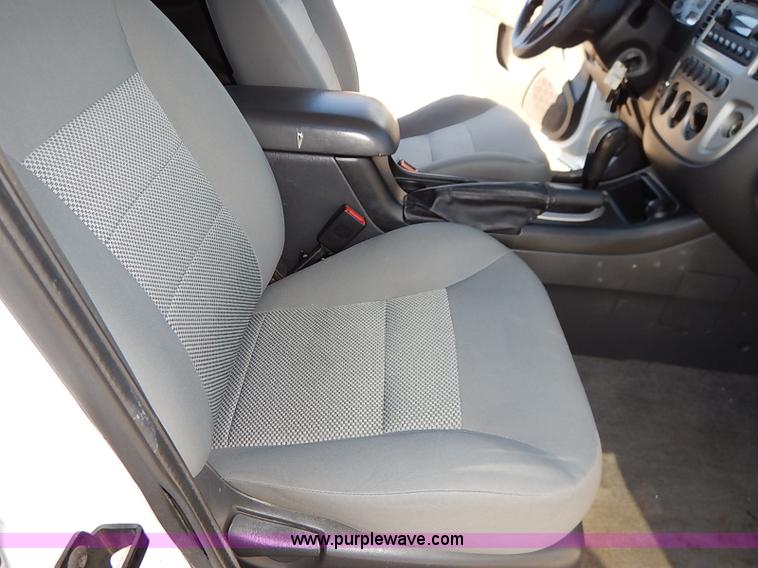 image for item I5139 2005 Ford Escape Hybrid SUV