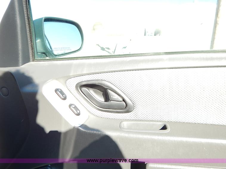 image for item I5139 2005 Ford Escape Hybrid SUV